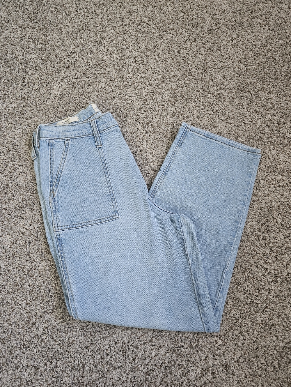 UNIVERSAL THREAD JEANS